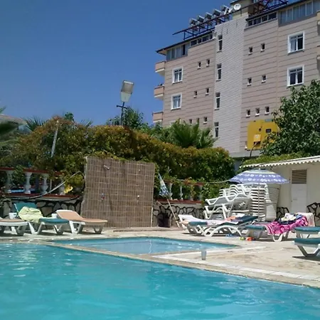 Holiday Line Beach 3* Алания