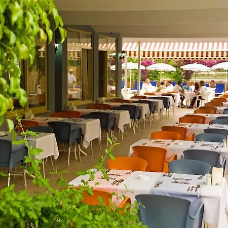 Отель Holiday Line Beach Алания